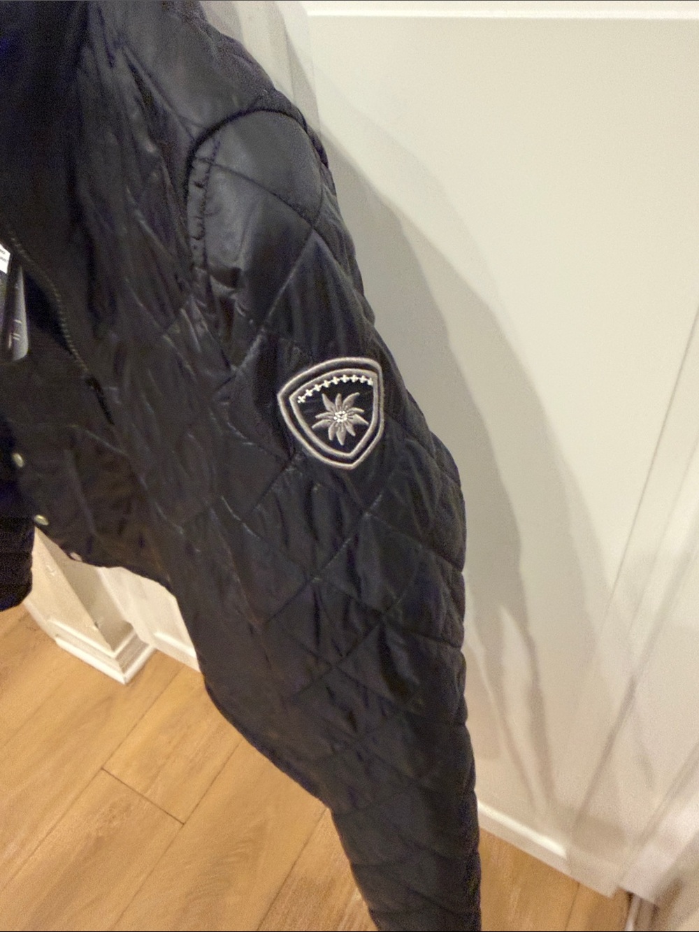 Alp N Rock Black Quilted Pullover Jacket - Picture 4 of 8
